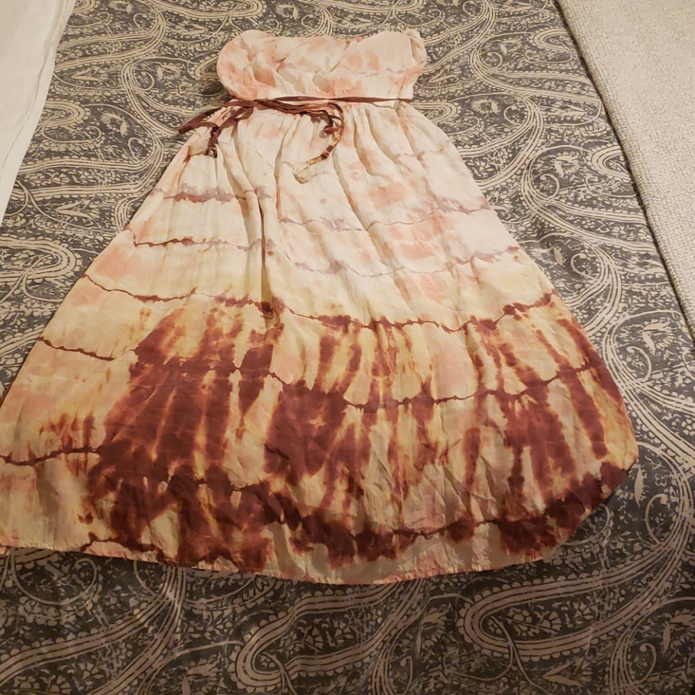 Strapless dress